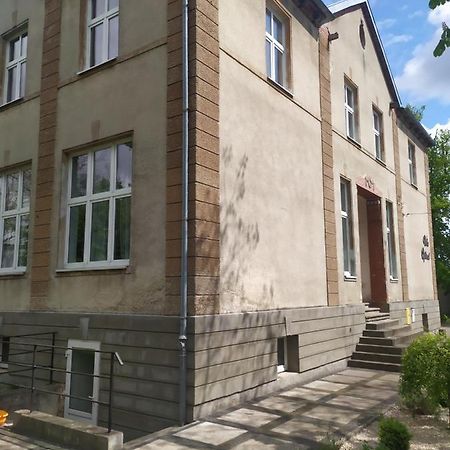 Feniks Pokoje Goscinne Malbork Esterno foto