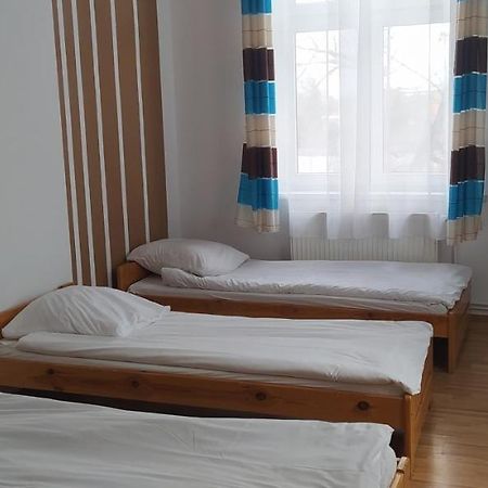 Feniks Pokoje Goscinne Malbork Camera foto