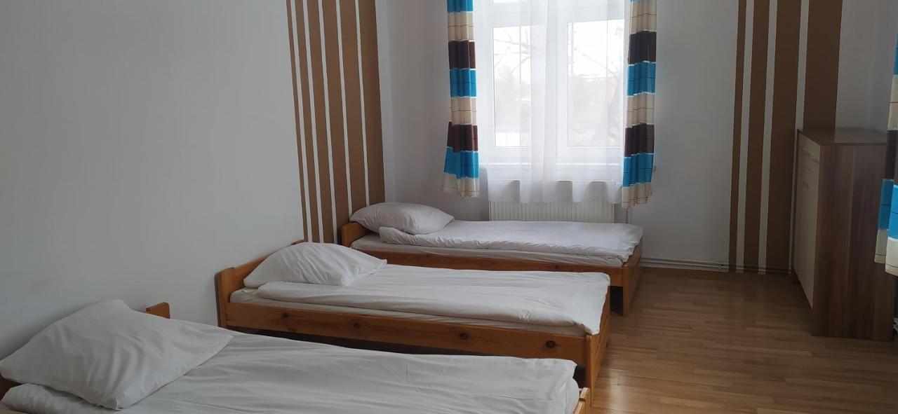 Feniks Pokoje Goscinne Malbork Camera foto